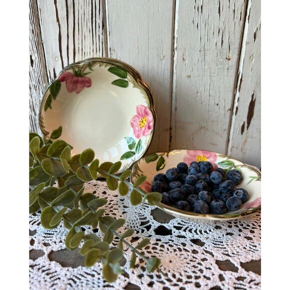 1950s Franciscan Gladding McBean berry bowls set of 6 - Picture 1 of 2